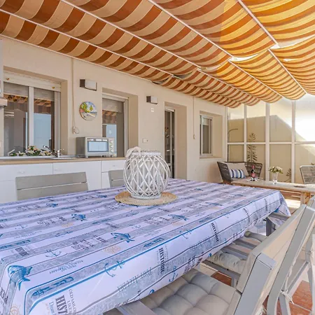 Benal Deluxe With Panoramic Sea Views *