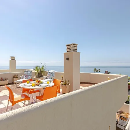 Benal Deluxe With Panoramic Sea Views 贝纳尔马德纳