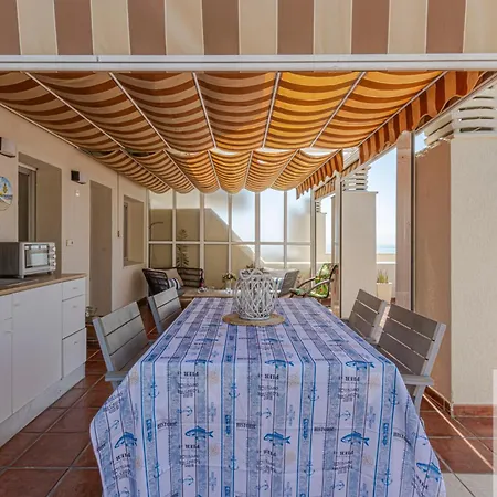 公寓 Benal Deluxe With Panoramic Sea Views 贝纳尔马德纳